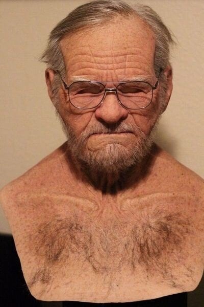 Kind elder