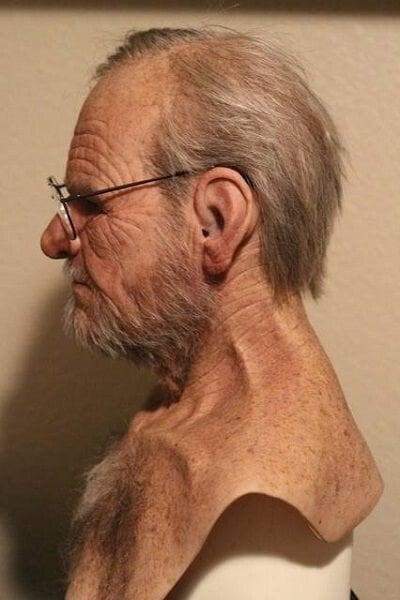 Kind elder