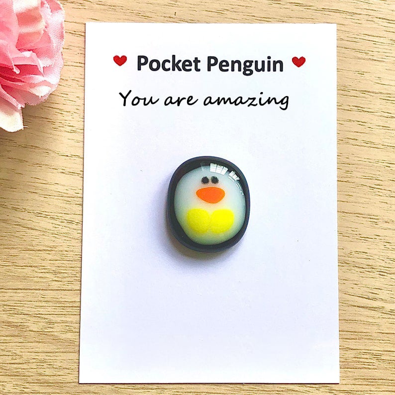 (❤️Hot Sale)A Little Pocket Penguin Hug
